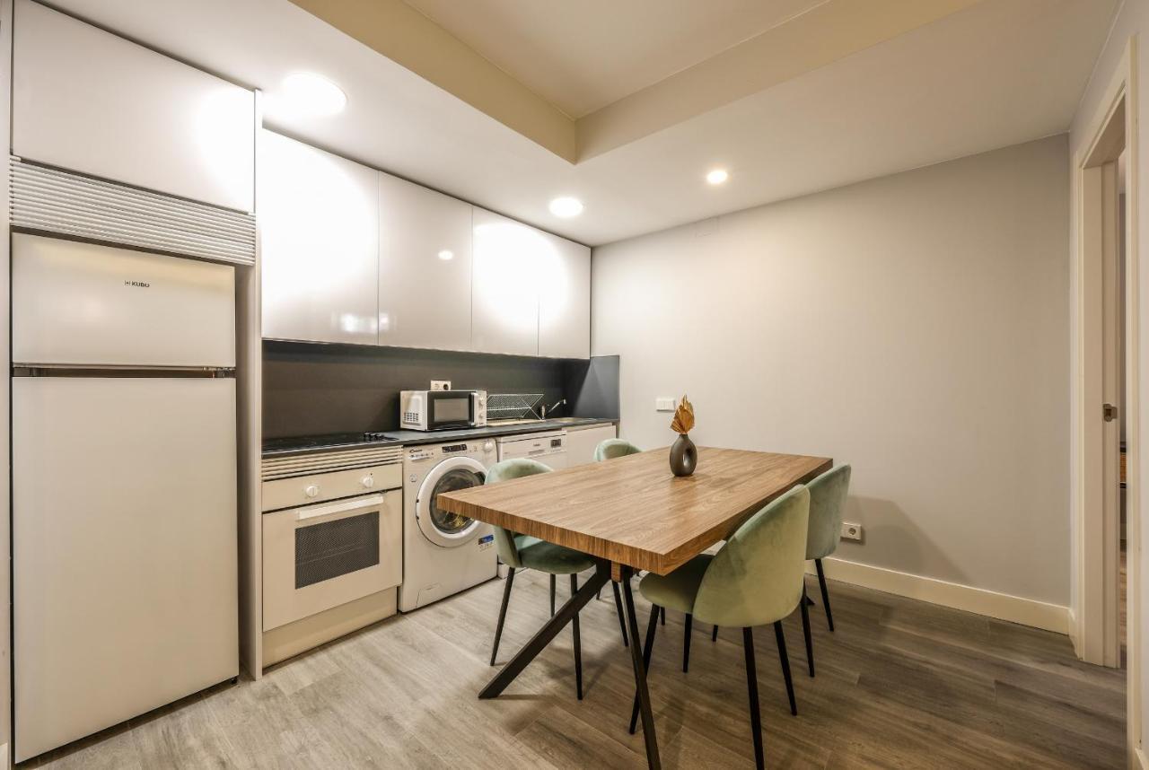 Apartamentos Reformados En Arturo Soria Madrid Exteriér fotografie