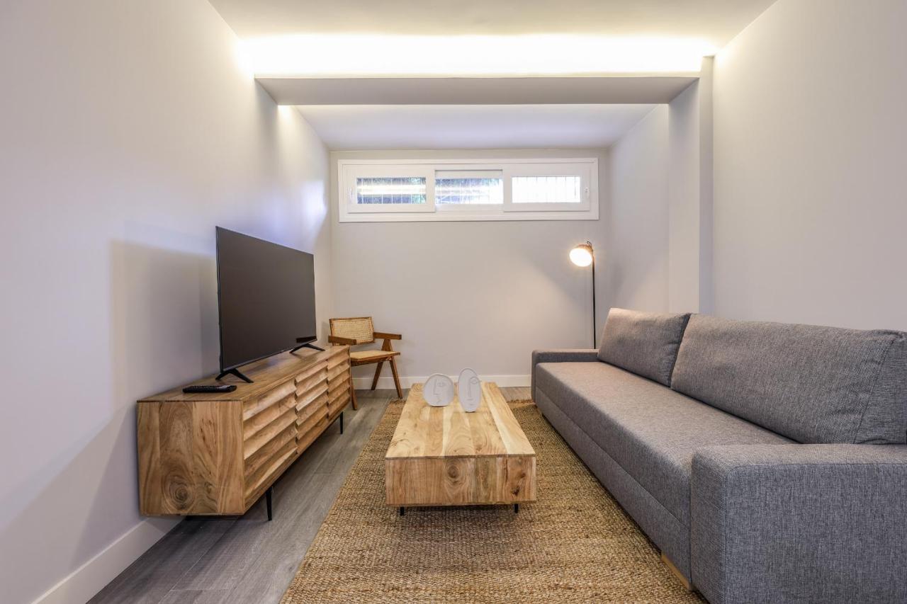 Apartamentos Reformados En Arturo Soria Madrid Exteriér fotografie