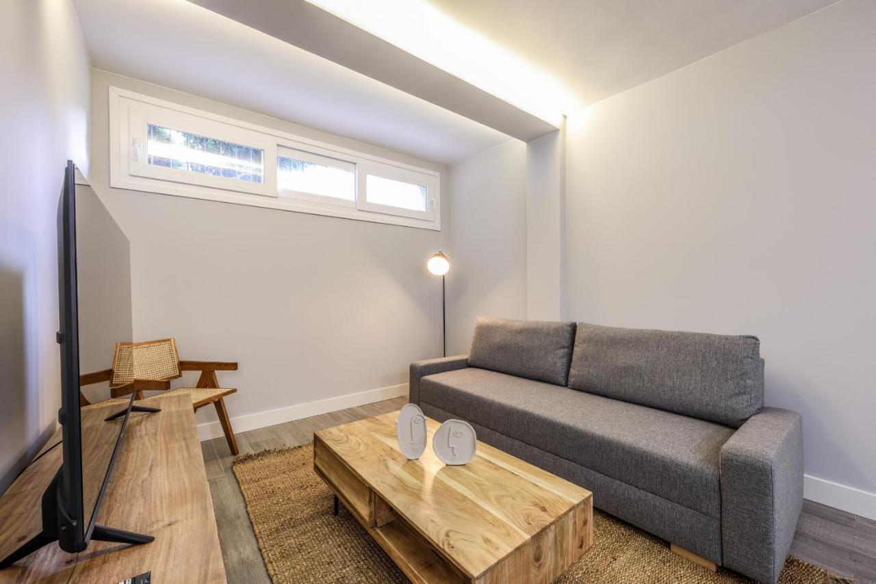 Apartamentos Reformados En Arturo Soria Madrid Exteriér fotografie